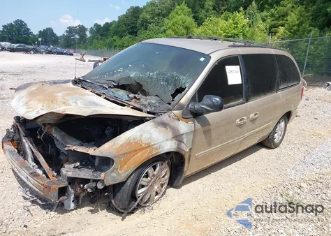 2005 Chrysler Town & Country Touring z USA, uszkodzony, nr VIN 2C4GP54L55R128856